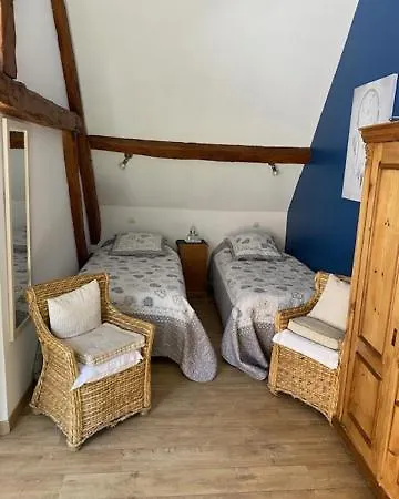 Ferme Des Chartroux מלון 3*